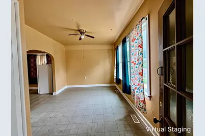 8757 S Marquette Avenue, Chicago, IL 60617 - Photo 10