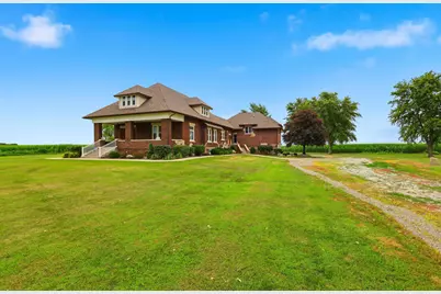 973 E 2500 North Road, Ashkum, IL 60911 - Photo 2