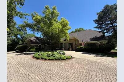 6450 Manor Drive, Burr Ridge, IL 60527 - Photo 6