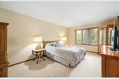 6450 Manor Drive, Burr Ridge, IL 60527 - Photo 32