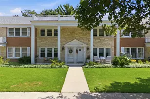 606 5th St, Wilmette, IL 60091 - Photo 2