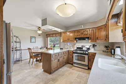 811 Magnolia Drive, Joliet, IL 60435 - Photo 8