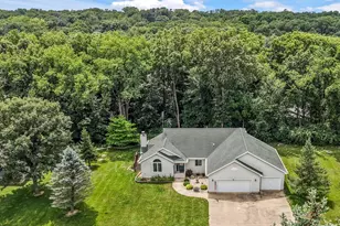 154 Lake Thunderbird Dr, Putnam, IL 61560 - Photo 2