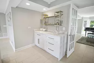 42 Founders Pointe North Dr, Bloomingdale, IL 60108 - Photo 8