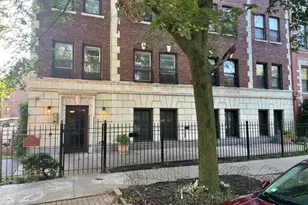 5135 S Kenwood Ave, Chicago, IL 60615 - Photo 1