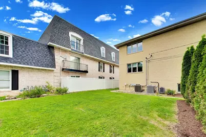 920 N Northwest Highway #2, Park Ridge, IL 60068 - Photo 38