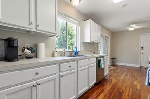 1404 Sequoia Cir, Yorkville, IL 60560 - Photo 6