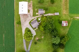 8353 Burns Hill Rd, Clifton, IL 61727 - Photo 4