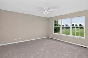 2212 James Leigh Dr, Aurora, IL 60503 - Photo 16