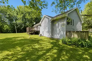6615 W Gate Ct, Roscoe, IL 61073 - Photo 2