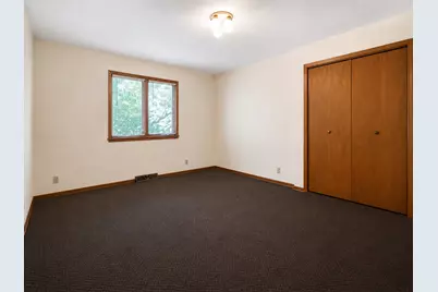 6615 W Gate Court, Roscoe, IL 61073 - Photo 10