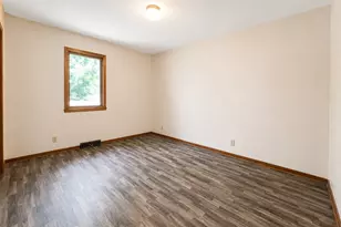 6615 W Gate Ct, Roscoe, IL 61073 - Photo 12