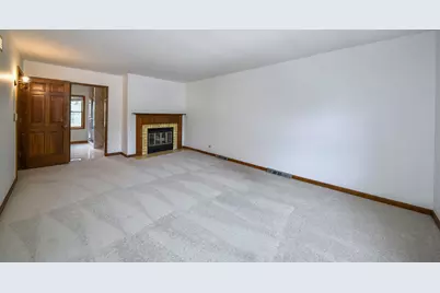 2230 Barger Court, Wheaton, IL 60189 - Photo 20