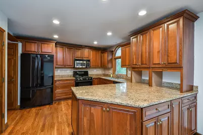2230 Barger Court, Wheaton, IL 60189 - Photo 10