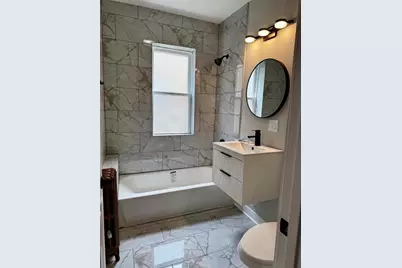 2456 W Lithuanian Plaza Court, Chicago, IL 60629 - Photo 10