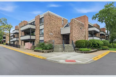 1806 Hemlock Place #102, Schaumburg, IL 60173 - Photo 1