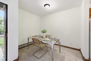 1806 Hemlock Pl, Schaumburg, IL 60173 - Photo 8