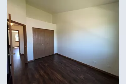 24 E Honeysuckle Drive, Round Lake Beach, IL 60073 - Photo 16