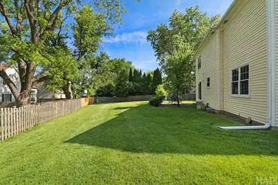 470 Highland Grove Drive, Buffalo Grove, IL 60089 - Photo 34