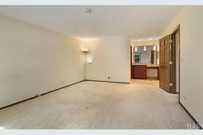 470 Highland Grove Drive, Buffalo Grove, IL 60089 - Photo 22