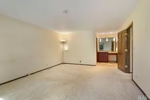 470 Highland Grove Dr, Buffalo Grove, IL 60089 - Photo 22