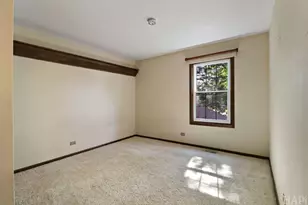 470 Highland Grove Dr, Buffalo Grove, IL 60089 - Photo 16