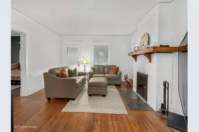219 W Oak Avenue, Wheaton, IL 60187 - Photo 4