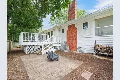 219 W Oak Avenue, Wheaton, IL 60187 - Photo 22