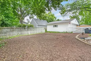 219 W Oak Ave, Wheaton, IL 60187 - Photo 24