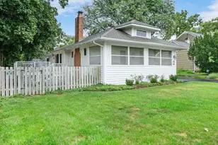 219 W Oak Ave, Wheaton, IL 60187 - Photo 1