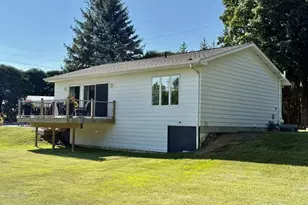 2084 Rockwell Rd, Lasalle, IL 61301 - Photo 2