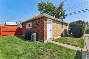 5633 W Cornelia Ave, Chicago, IL 60634 - Photo 46