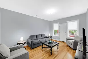6022 S Eberhart Ave, Chicago, IL 60637 - Photo 4