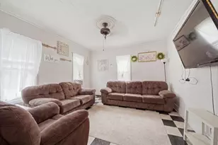 2 E 7th St, Sterling, IL 61081 - Photo 4