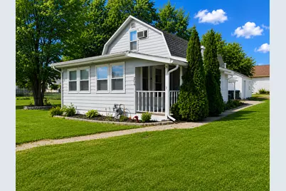 204 16th Avenue, Sterling, IL 61081 - Photo 2