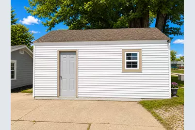 204 16th Avenue, Sterling, IL 61081 - Photo 6