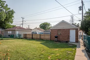 2116 S 20th Ave, Broadview, IL 60155 - Photo 4