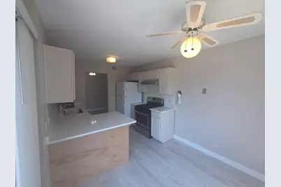299 Pembridge Lane #D2, Schaumburg, IL 60193 - Photo 6