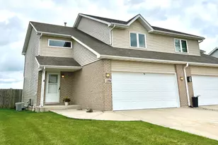 2394 Caton Crest Dr, Crest Hill, IL 60403 - Photo 1