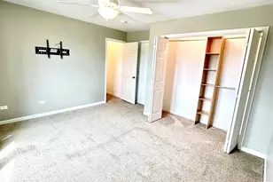 2394 Caton Crest Dr, Crest Hill, IL 60403 - Photo 16