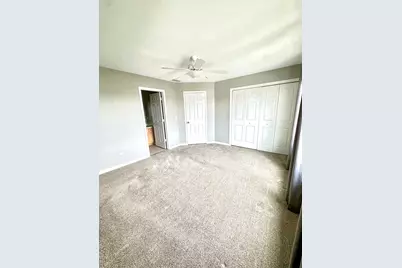 2394 Caton Crest Drive, Crest Hill, IL 60403 - Photo 12