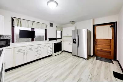 5012 N Tripp Avenue, Chicago, IL 60630 - Photo 10