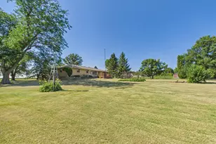 3862 Westfield Rd, Winnebago, IL 61088 - Photo 10