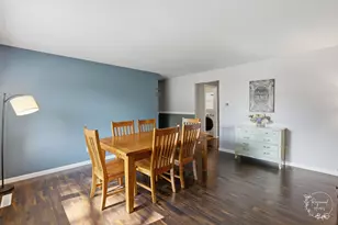 545 Evergreen Ln, Bradley, IL 60915 - Photo 2