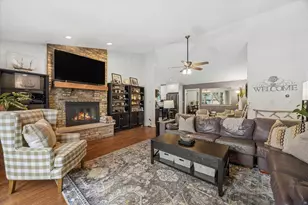 126 Castle Rock Ln, Bloomingdale, IL 60108 - Photo 10