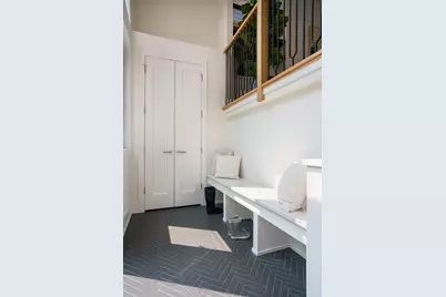 3041 N Leavitt Street, Chicago, IL 60618 - Photo 44