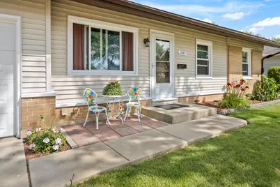 1095 Hickory Lane, Elk Grove Village, IL 60007 - Photo 24