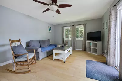1095 Hickory Lane, Elk Grove Village, IL 60007 - Photo 10