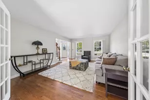 832 Wexford Ct, Naperville, IL 60540 - Photo 6