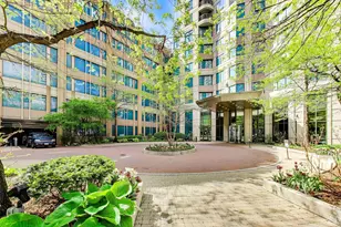 400 N La Salle Dr, Chicago, IL 60654 - Photo 2